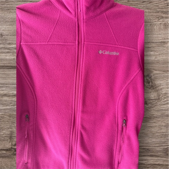 Used Columbia Women's Fuchsia Full-Zip Fleece Jacket - Size M - Picture 5 of 8